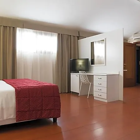 Tourist Hotel 3*