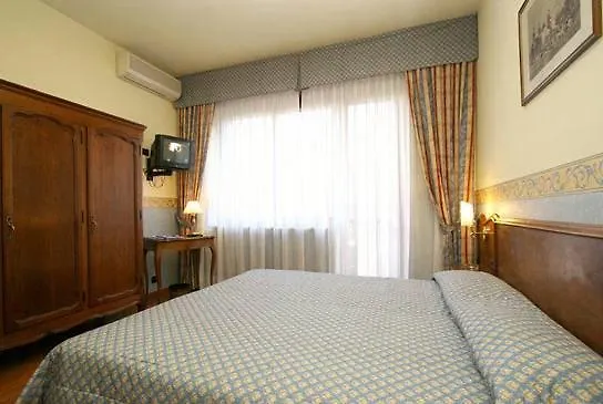 Tourist Hotel Torino