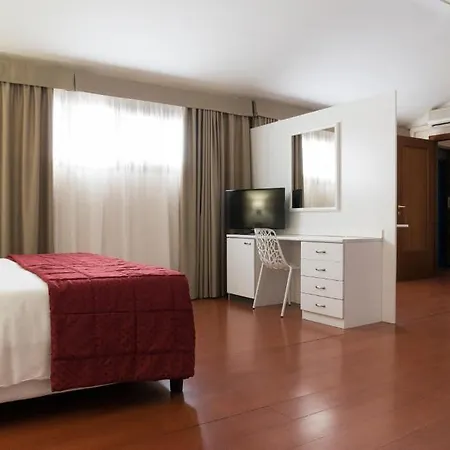 Tourist Hotel