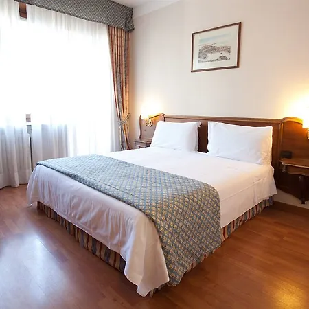 Tourist Hotel 3*