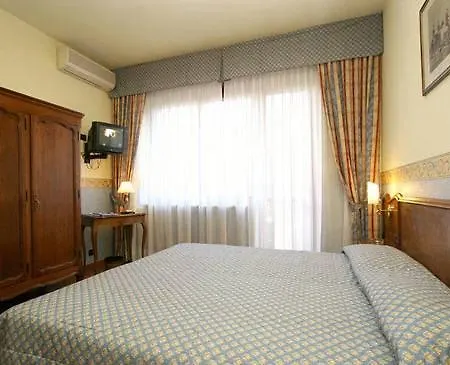 Tourist Hotel Turin