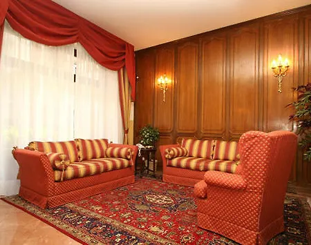 Hotel Tourist Turin